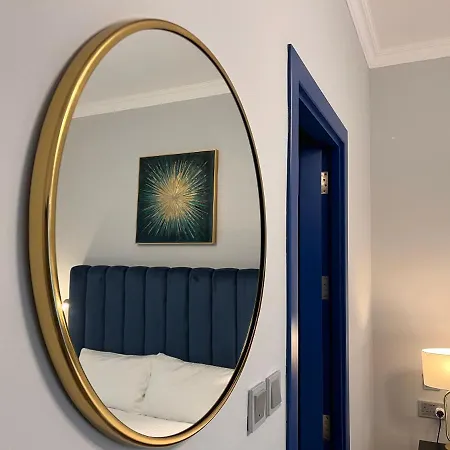 8 Bedroom House With Pool Casa de Férias Sliema